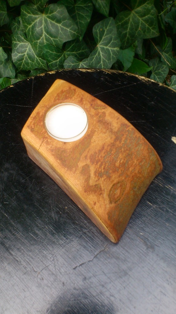 Teelichthalter aus Platane