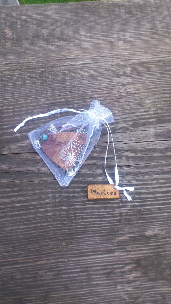 Geschenkanhänger mit individueller Beschriftung