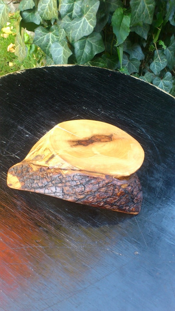 Briefbeschwerer aus Eiche