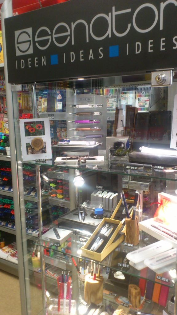 Vitrine bei Firma KartuRec, Eichwalde