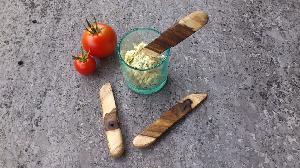 Buttermesser aus Walnuss, geölt