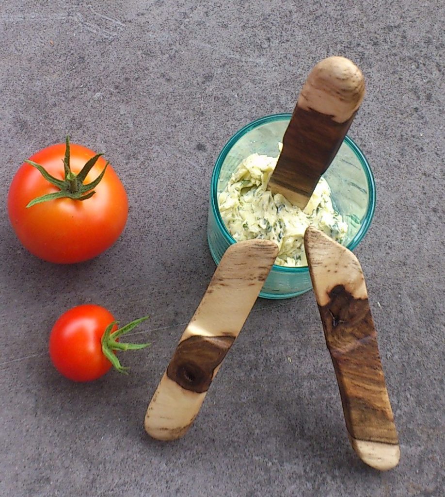 Buttermesser aus Walnuss, geölt