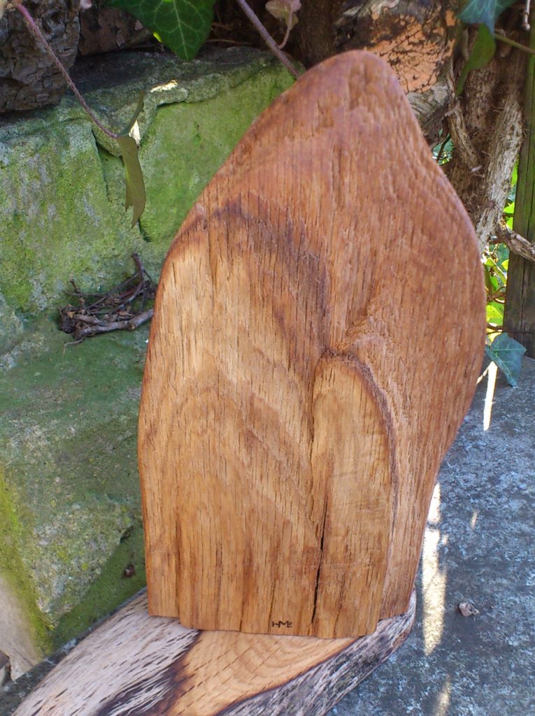 Eichenstück für Teelichthalter, geschliffen und geölt, ca. 22 cm hoch